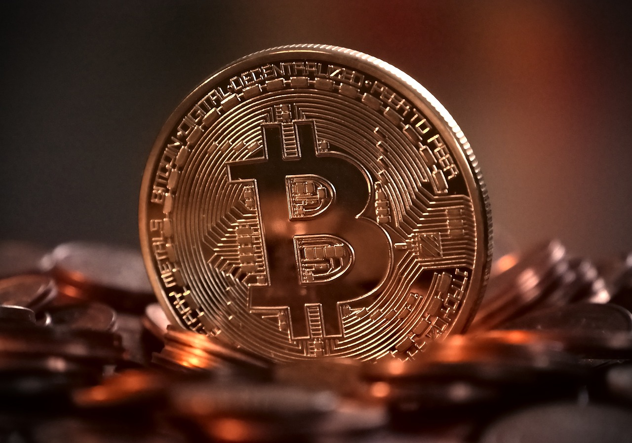 Investir dans les cryptomonnaies : Risques et avantages